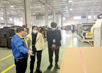 景興產品 抗“疫”先行 | 平湖景包優先生產防疫專用感染性廢物收集箱，全力支援疫情防控