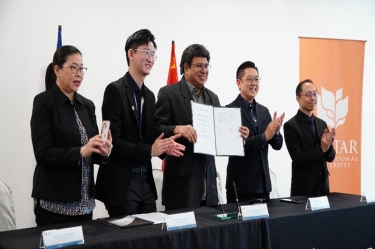 人才工作再添新舉 | 中馬“絲路學院”現代學徒制聯合培養班正式簽約！